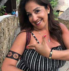 Meet your Posher, Suzanne